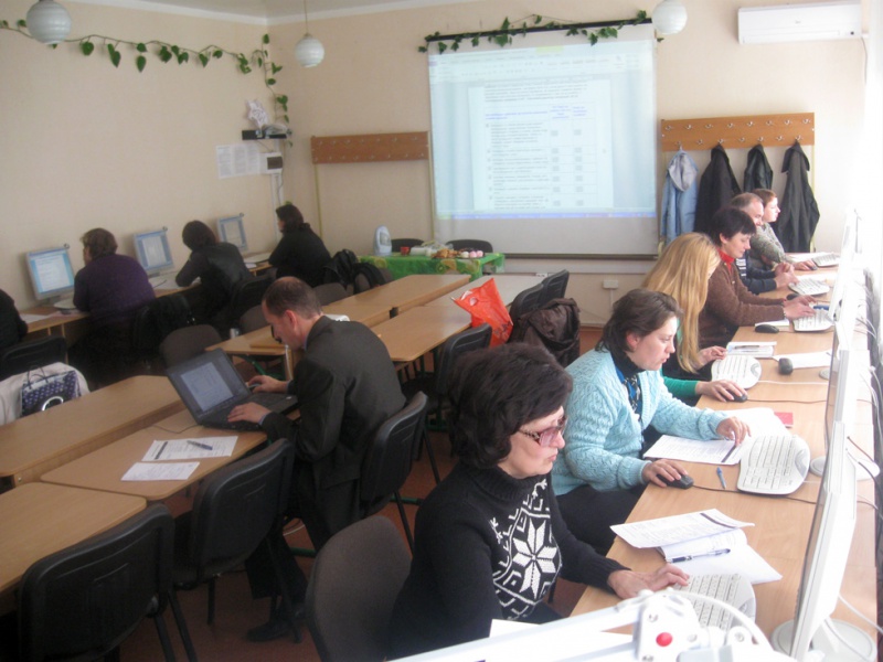 Файл:Intel2012Lug8.jpg